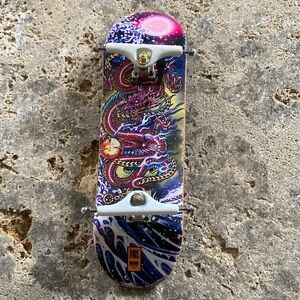 Dragon Design Fingerboard Toy